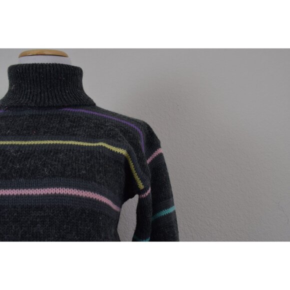 Vintage 90s Gray Striped Acrylic/Nylon Turtleneck Sweater‎ size S - Picture 10 of 10